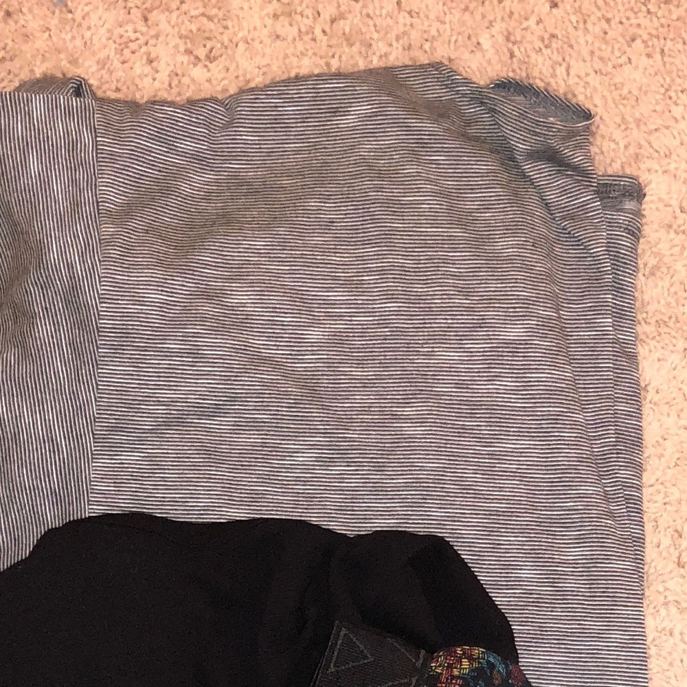 Medium Black & White LulaRoe Shirley